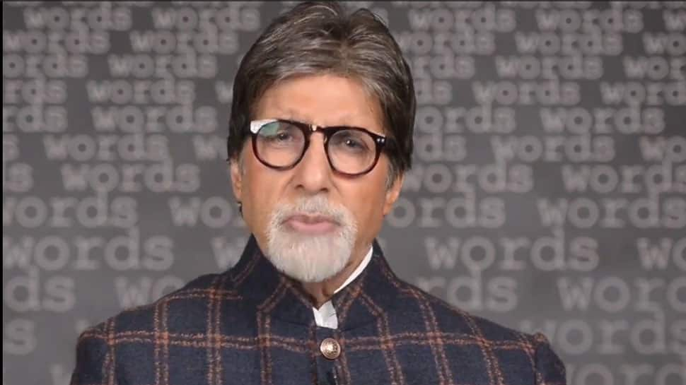 Amitabh Bachchan Surprises Fans At Jalsa After Warning Them Of Non-Appearance