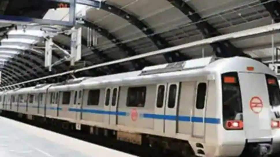 Delhi Metro Introduces QR Based Paper Tickets, To Phase Out Tokens Soon