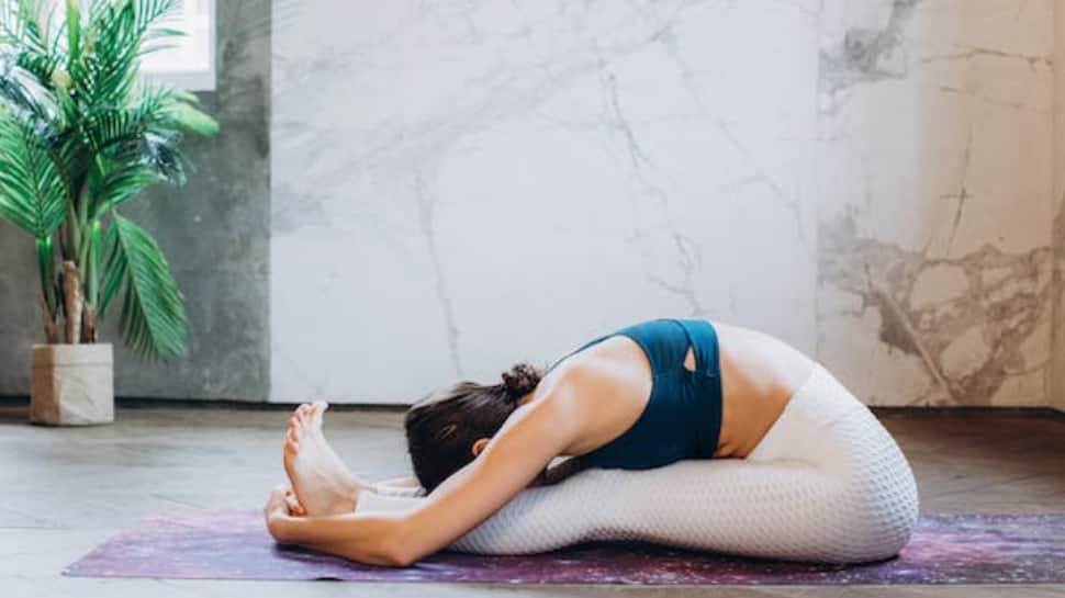5 Easy Yoga Poses That Can Relieve Menstrual Cramps