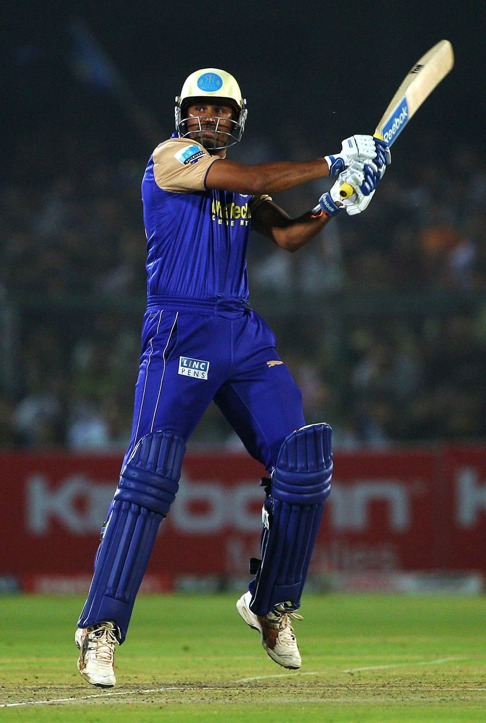 Yusuf Pathan scored the maiden IPL ton for Rajasthan Royals off 37 balls against the Mumbai Indians in IPL 2010 edition. (Source: Twitter)