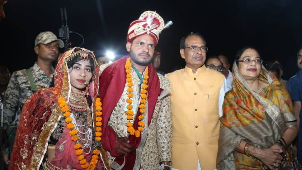 Ahead Of Polls Madhya Pradesh Hikes Marriage Scheme Aid For Women To Rs 51000 India News 