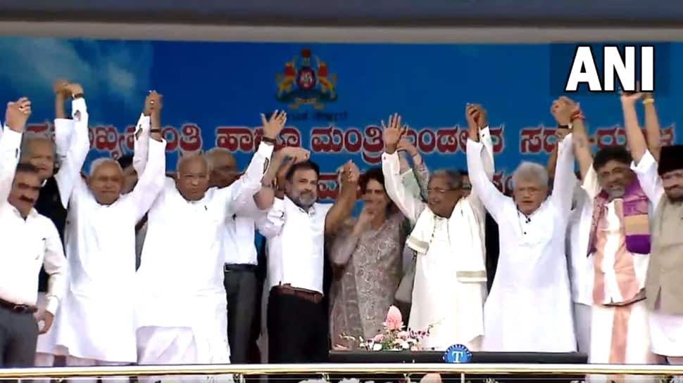 Karnataka Oath Ceremony Turns Into Show Of Strength For Opposition Parties