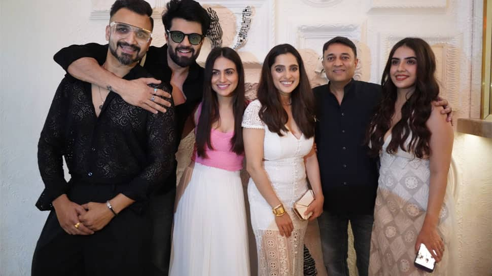 Maniesh Paul Starrer Rafuchakkar Web-Series Shoot Wrapped, Makers Host Star-Studded Bash