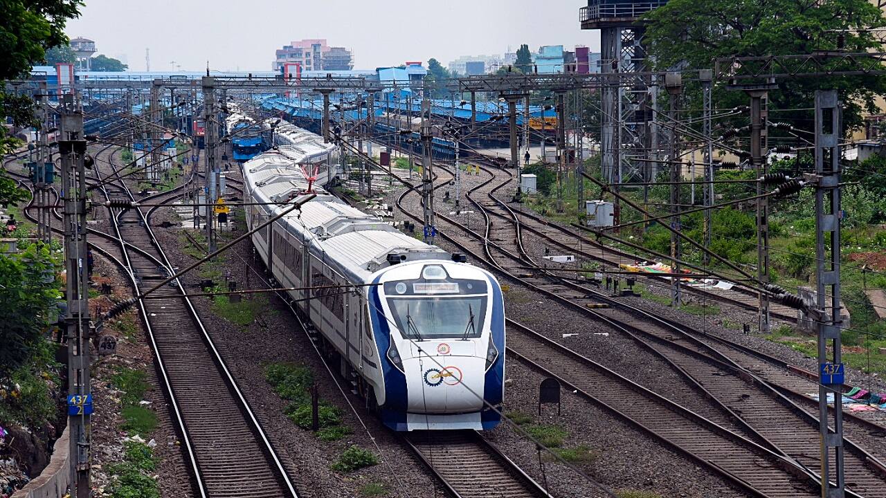 PM Modi To Flag Off Uttarakhand&#039;s First Dehradun-Delhi Vande Bharat Express Today