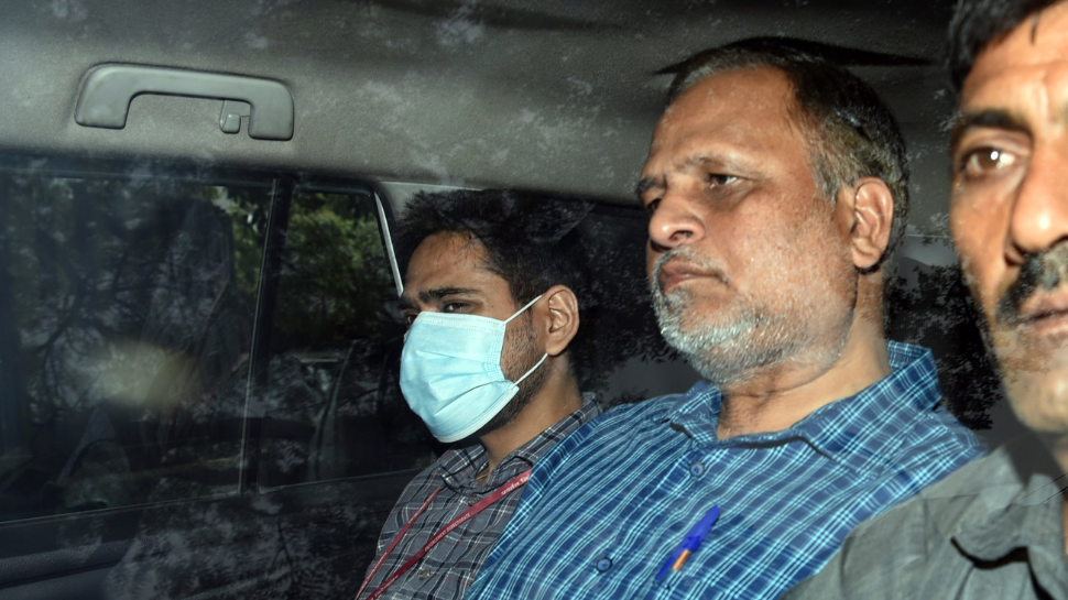 Satyendar Jain put on oxygen support, shifted to Delhi’s LNJP hospital: AAP