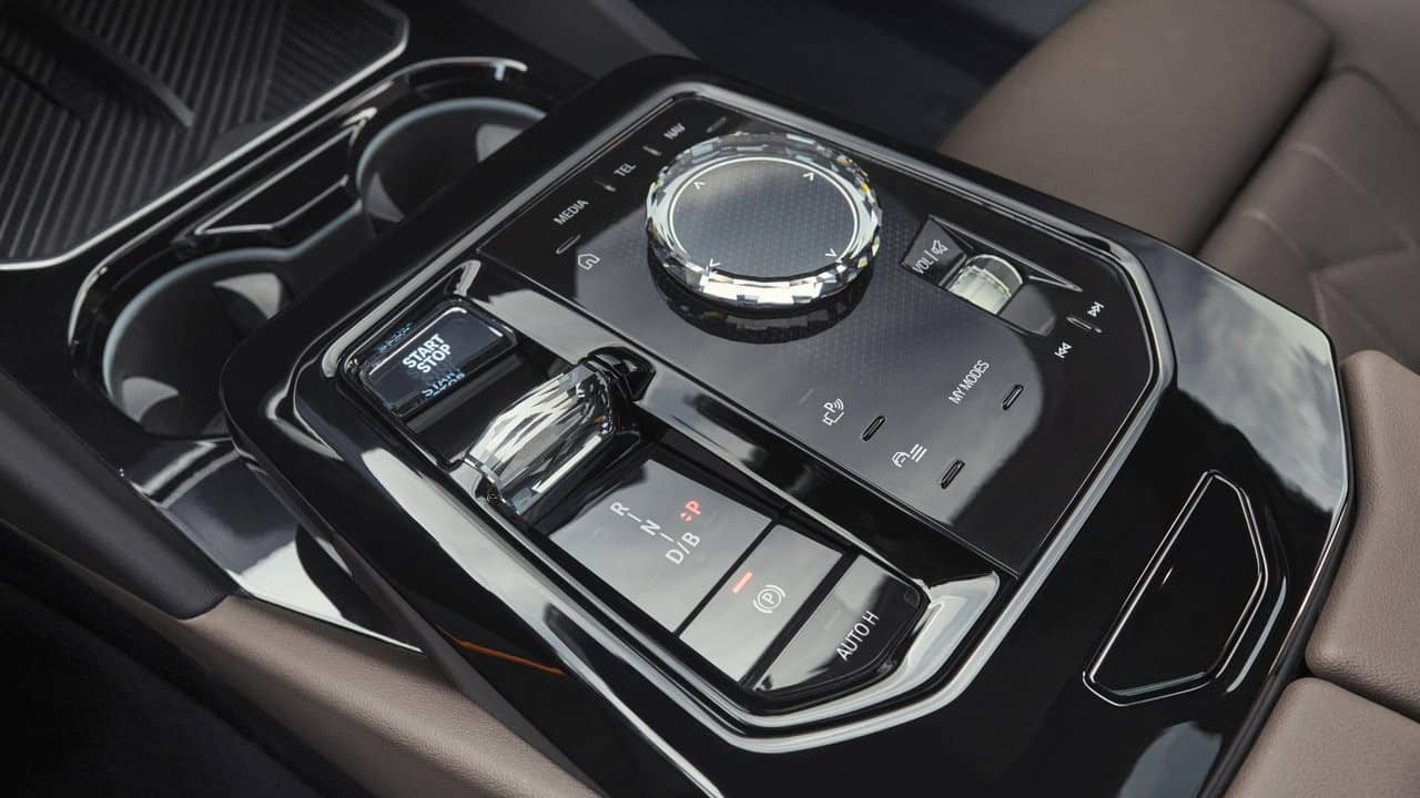 BMW i5 Centre Console