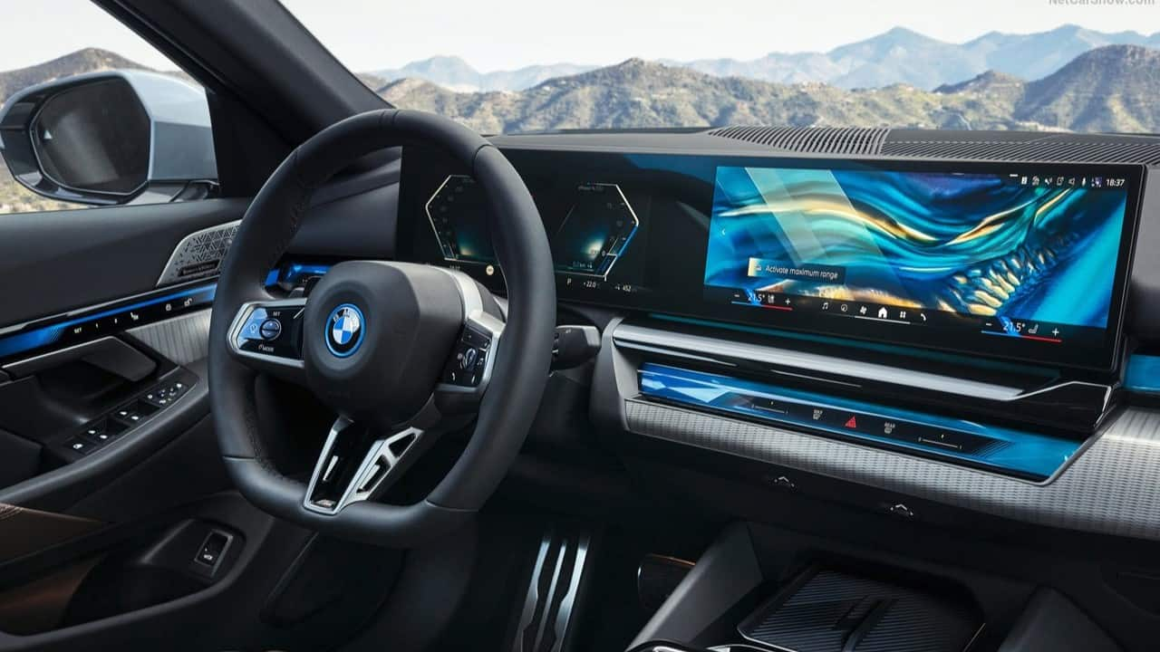 BMW i5 Cockpit