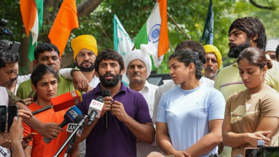 Wrestling Row: Protesting Grapplers From Bajrang Punia To Vinesh Phogat To Throw Medals In River Ganga, Informs Olympian Sakshi Malik