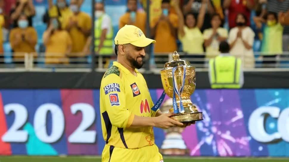 Chennai Super Kings skipper MS Dhoni became the oldest cricketer to win the Indian Premier League title at 41 years and 327 days. (Photo: BCCI/IPL)