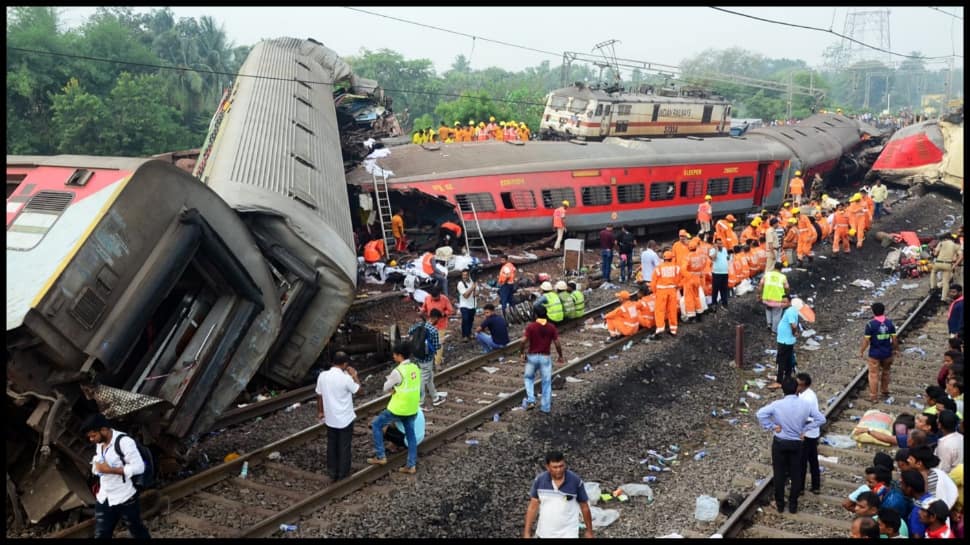 Odisha Train Accident: Former Rail Minister Lalu Prasad Yadav Demands High-Level Inquiry 