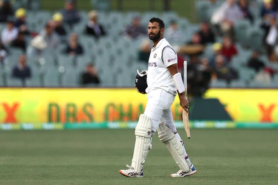 Cheteshwar Pujara vs Nathon Lyon