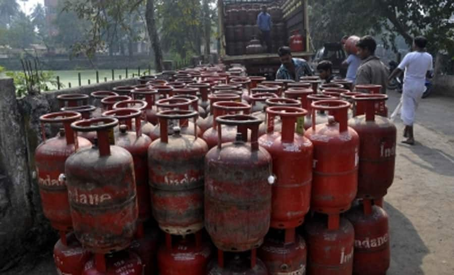 Around 14 Lakh Families In Rajasthan To Get Rs 640 LPG Subsidy Today