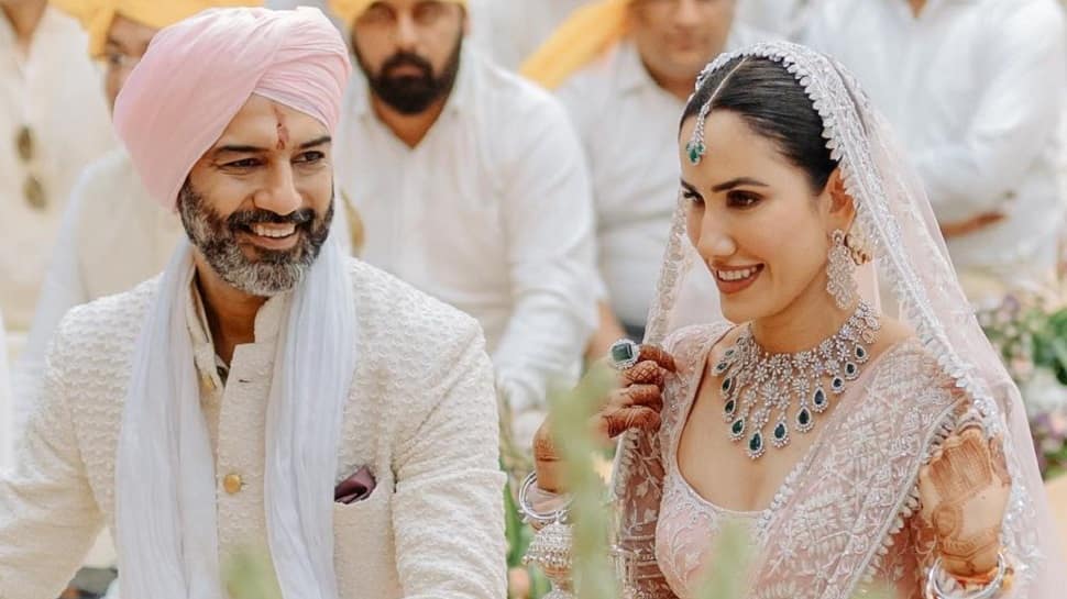 &#039;Pyaar Ka Punchnama&#039; Actress Sonnalli Seygall Ties The Knot With Hotelier Ashesh L Sajnani