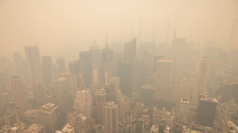 Качество воздуха в Нью-Йорке ухудшилось из-за лесных пожаров в Канаде ...