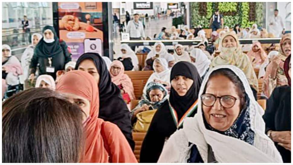 The First Women-Only Hajj Flight Takes Off From Kerala&#039;s Karipur