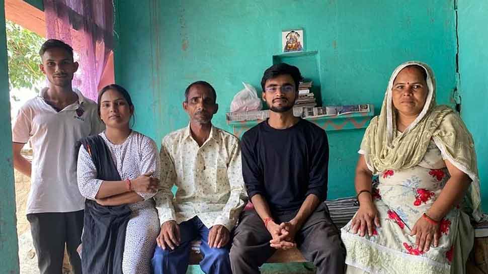 Who Is UPSC Topper Muktendra Kumar, The Son Of A Brick Kiln Worker In UP’s Bijnore? 