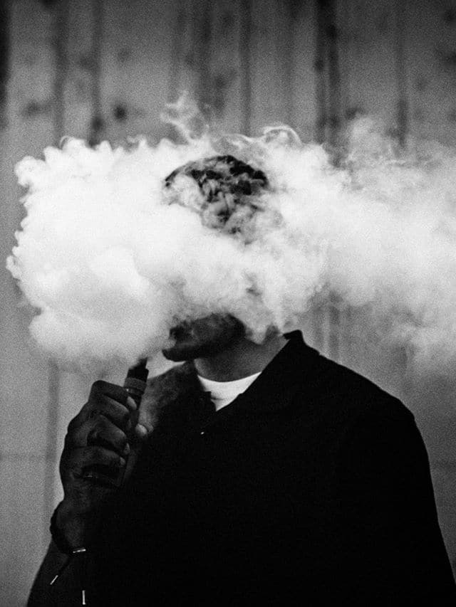 8 Side Effects Of Electronic Smoking You Must Know | Health News | Zee News