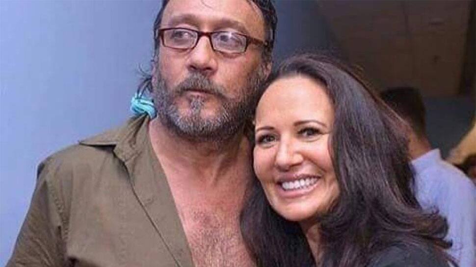 Jackie Shroff&#039;s Wife Ayesha Shroff Duped Of Rs 58 Lakh By Staffer, Files Police Complaint
