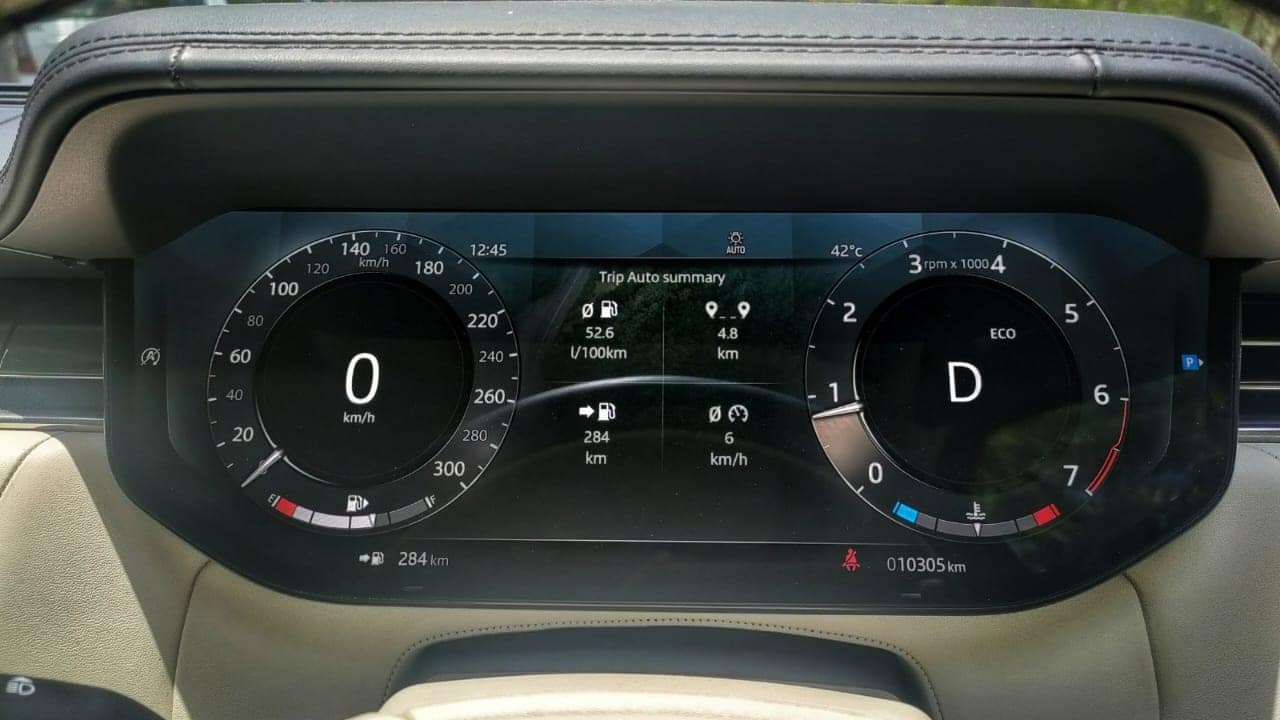 2023 Range Rover: Instrument Cluster