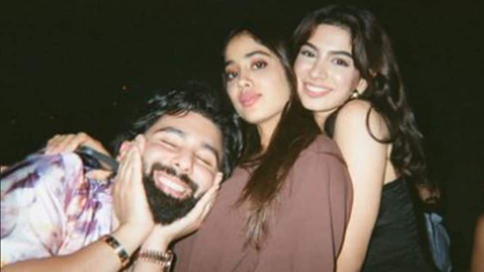 Janhvi Kapoor Parties Hard With Khushi Kapoor, Rumoured Beau Shikhar Pahariya, Orry - See Pics