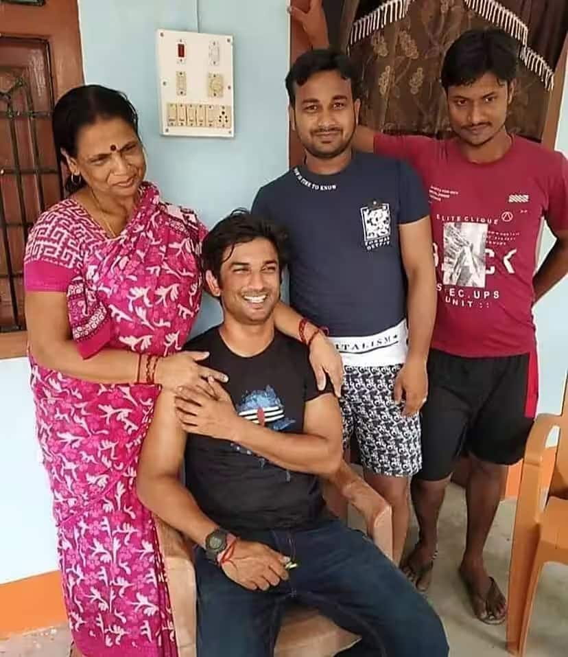 Sushant with family members