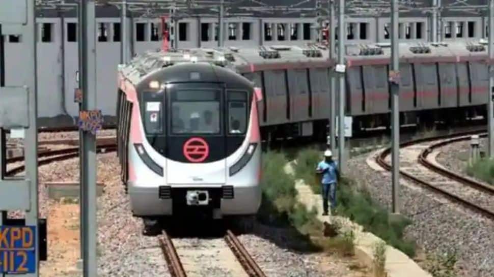 Delhi Metro Issues Advisory Against Making Reels In Train: Check New Guidelines