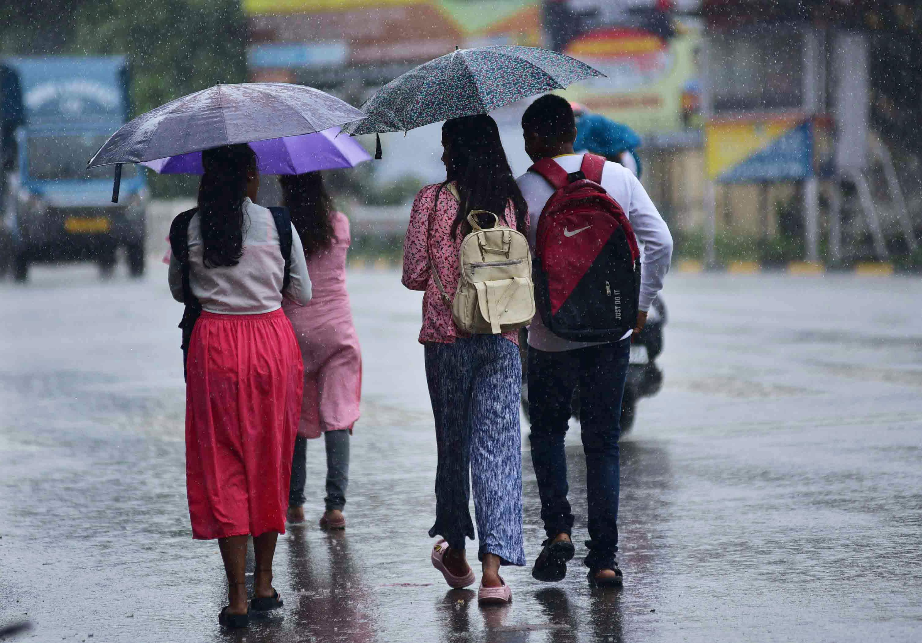 Weather Update: IMD Predicts Heavy Rains In Tamil Nadu, Kerala, Severe ...