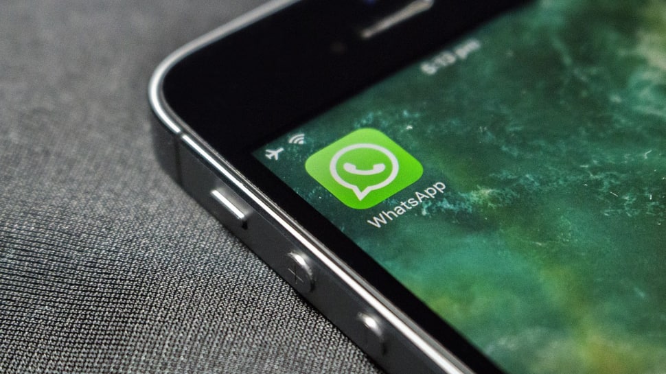 WhatsApp Media Consuming Device Space? How To Stop Auto-Download Manually