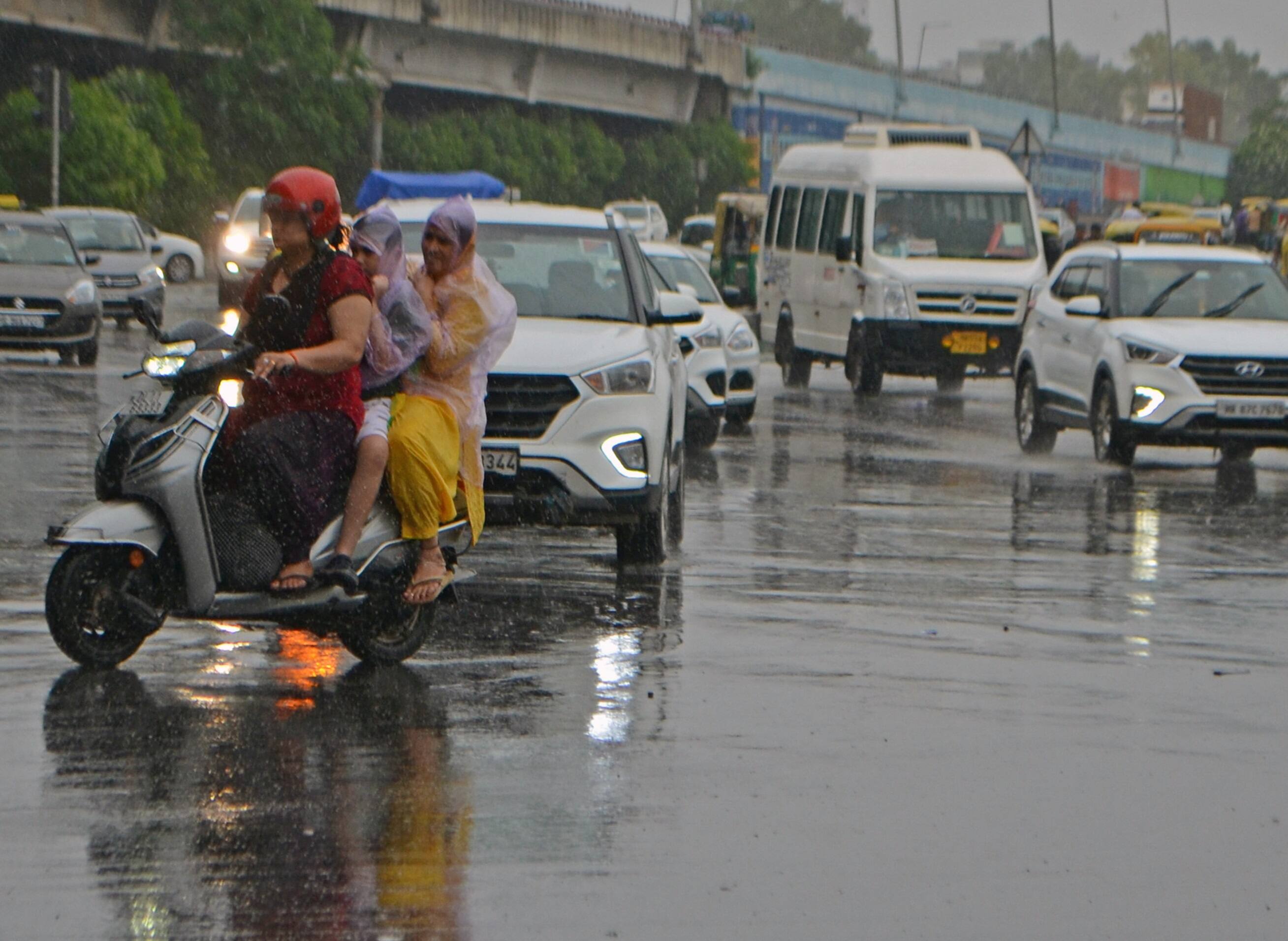 Weather Update: IMD Issues Orange Alert For Madhya Pradesh, Predicts Extremely Heavy Rains