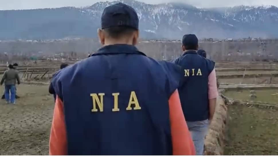 NIA Conducts Raids At 12 Locations In 4 Districts Of J&K In Terrorist Conspiracy Case - Vimarsana News