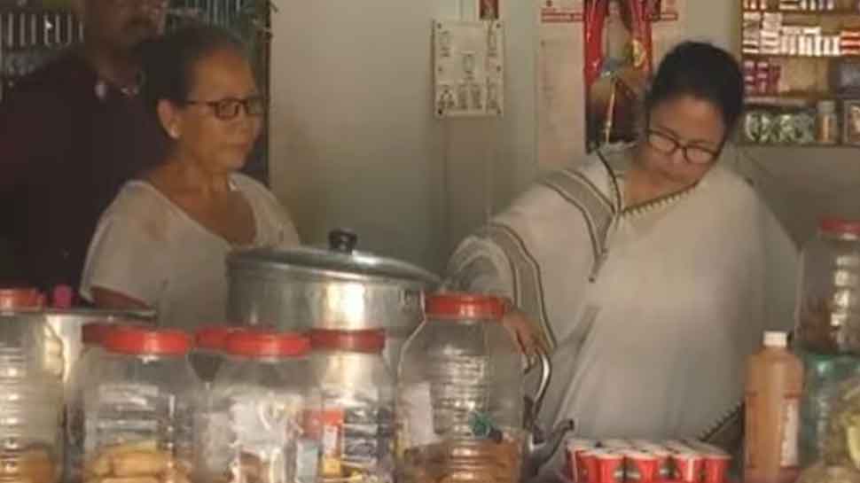 WATCH: Mamata Banerjee Makes Tea During Panchayat Poll Campaign In Jalpaiguri 
