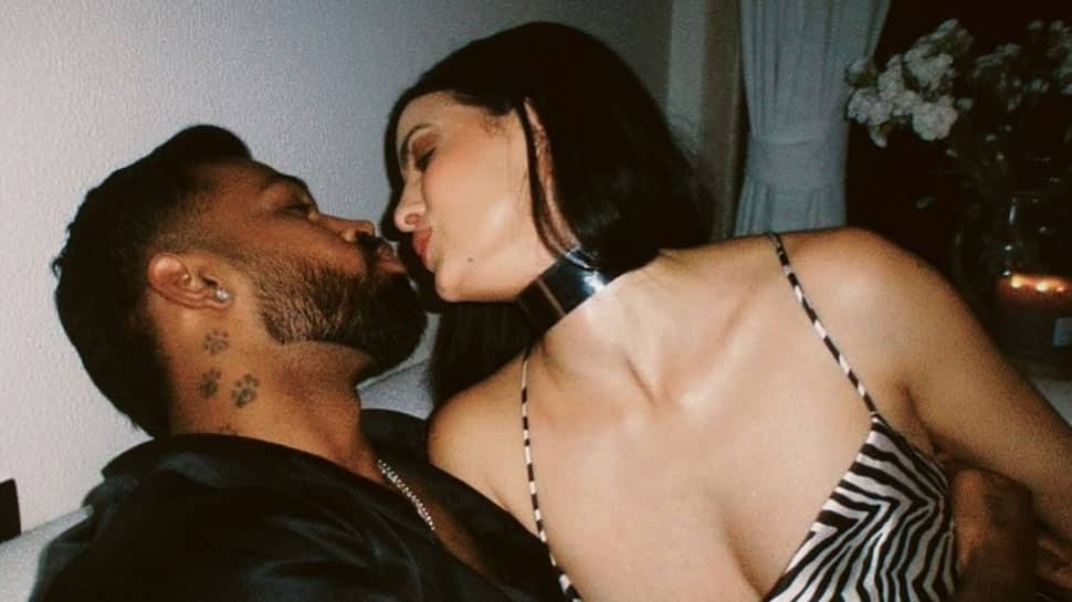 Hardik Pandya And Natasa&#039;s Steamy Pics Hit Viral Button, Fans Mercilessly Roast Couple For PDA