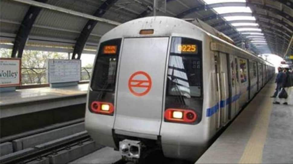 Delhi Metro Allows 2 Sealed Bottles Of Alcohol Per Passenger: Netizens React