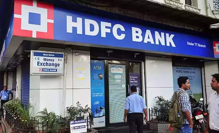 HDFC Bank Starts Rebranding HDFC Ltd Offices, Branches After Merger ...