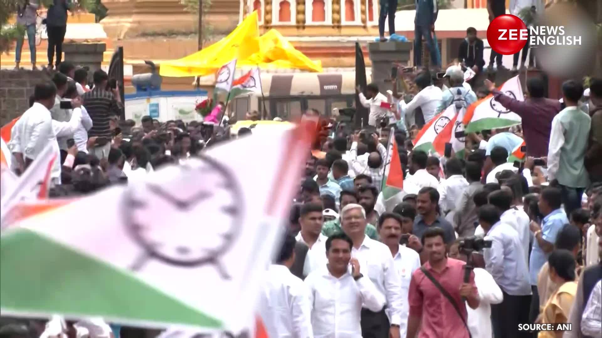 NCP Chief Sharad Pawar Along With Former CM Prithviraj Chavan Pay ...