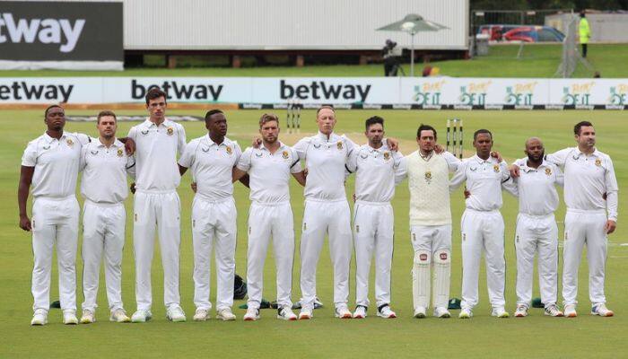 Proteas players paying tribute