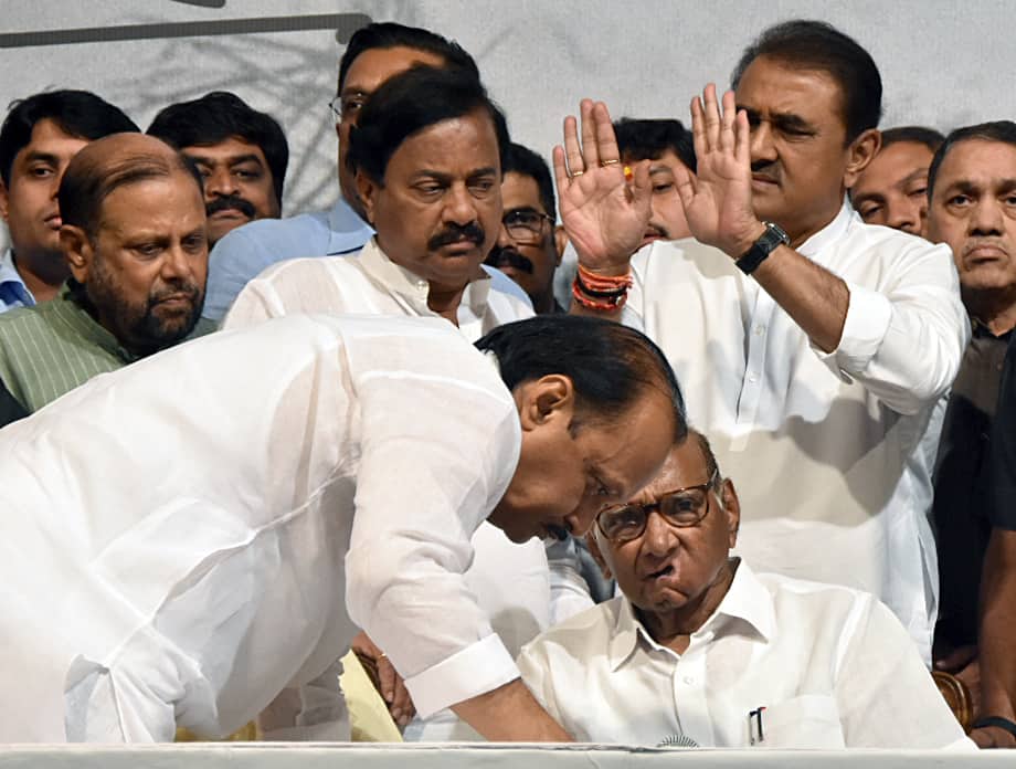 Sharad Pawar sacks key allies;  Ajit camp made new appointments in NCP