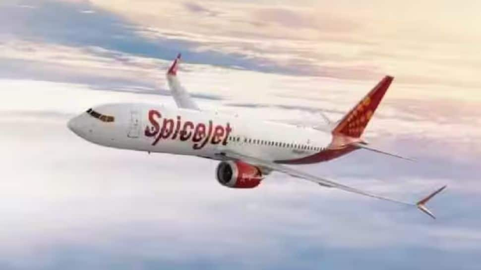 SpiceJet Dubai-Kochi Flight Suffers Tyre Burst While Landing, Passengers Safe