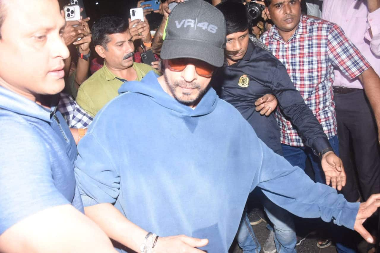 Shah Rukh Khan returns from US