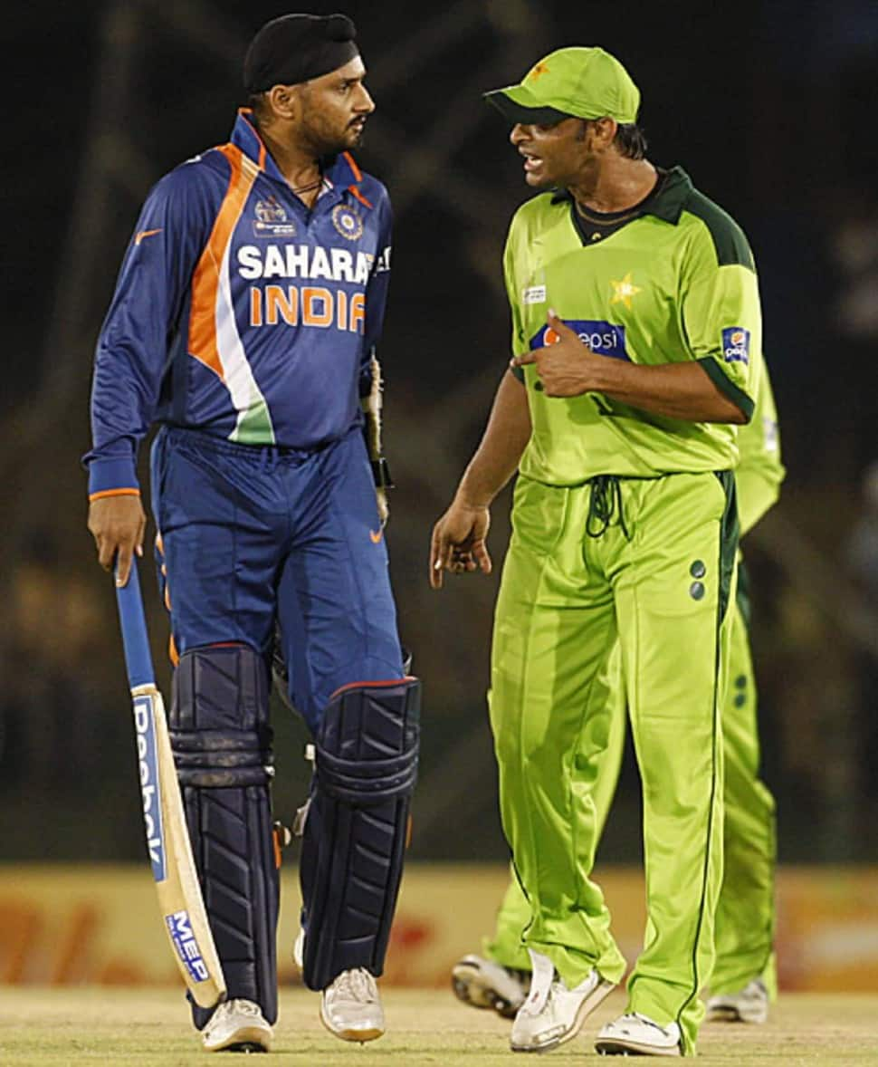 Former India off-spinner Harbhajan Singh and former Pakistan pacer Shoaib Akhtar were involved in a clash in a 2010 Asia Cup match. Akhtar started abusing Harbhajan in the closing stages of the match but Bhajji had the last laugh smashing the winning runs of Mohammad Amir in the final over. (Source: Twitter)