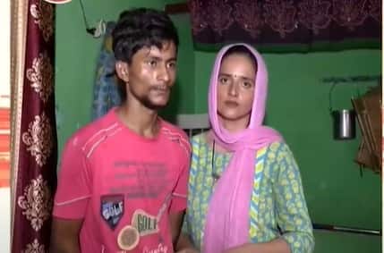 Pakistan's Seema Haider crosses border for love | Zee News