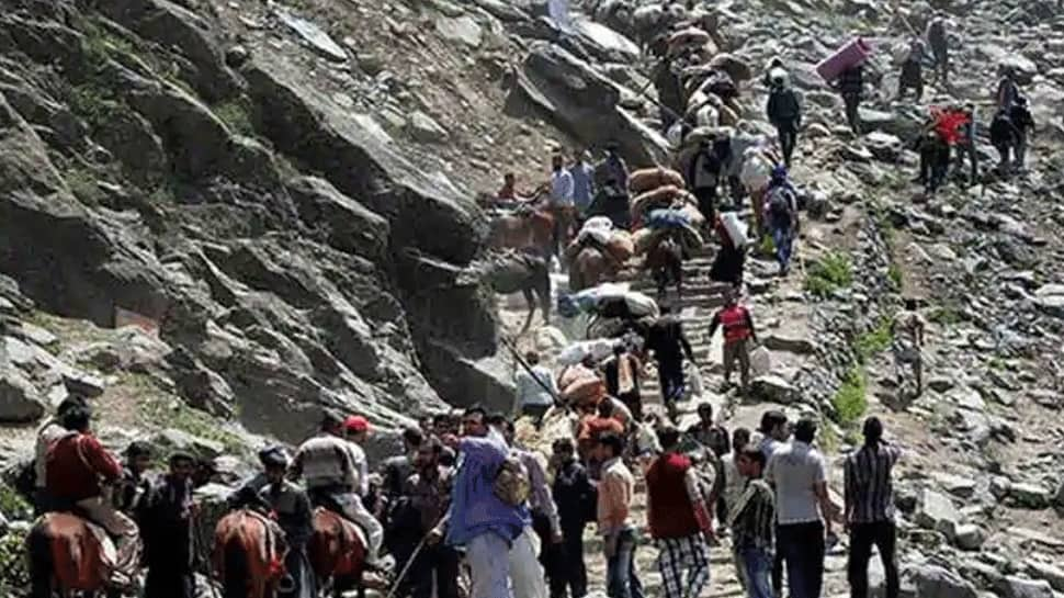 Over One Lakh Pilgrims Visit Amarnath Cave Shrine In First Ten Days