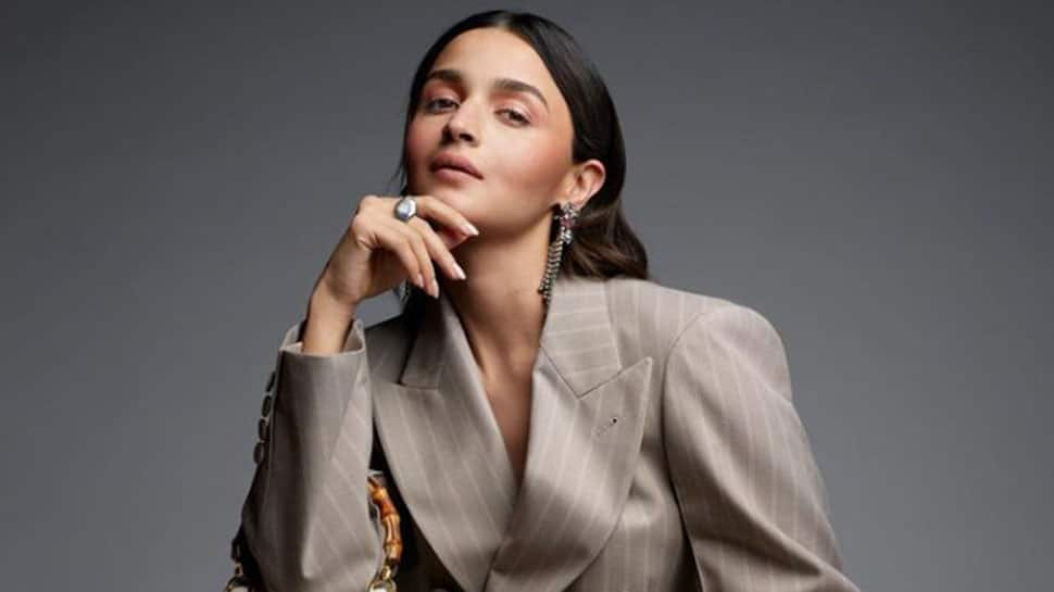 Alia Bhatt Bags YRF&#039;s First Female Spy Film, Shoot To Begin In 2024