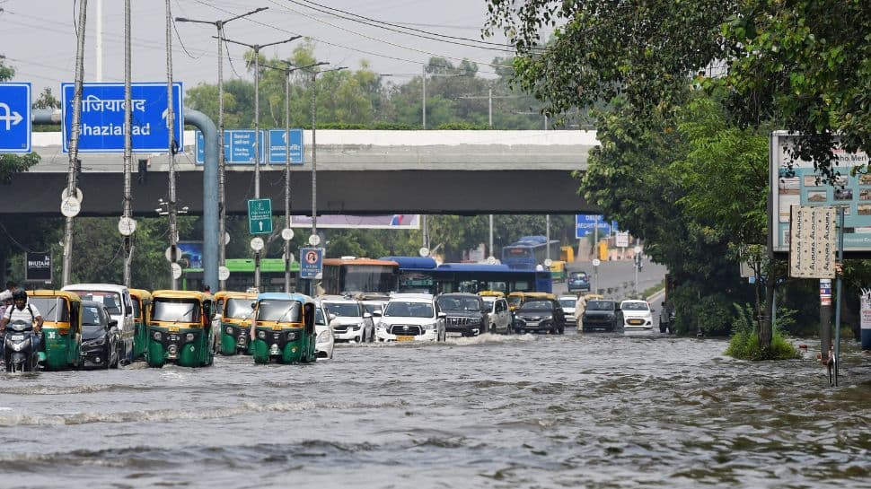 Delhi Flood Update: Avoid THESE Water-Logged Routes While Travelling In National Capital