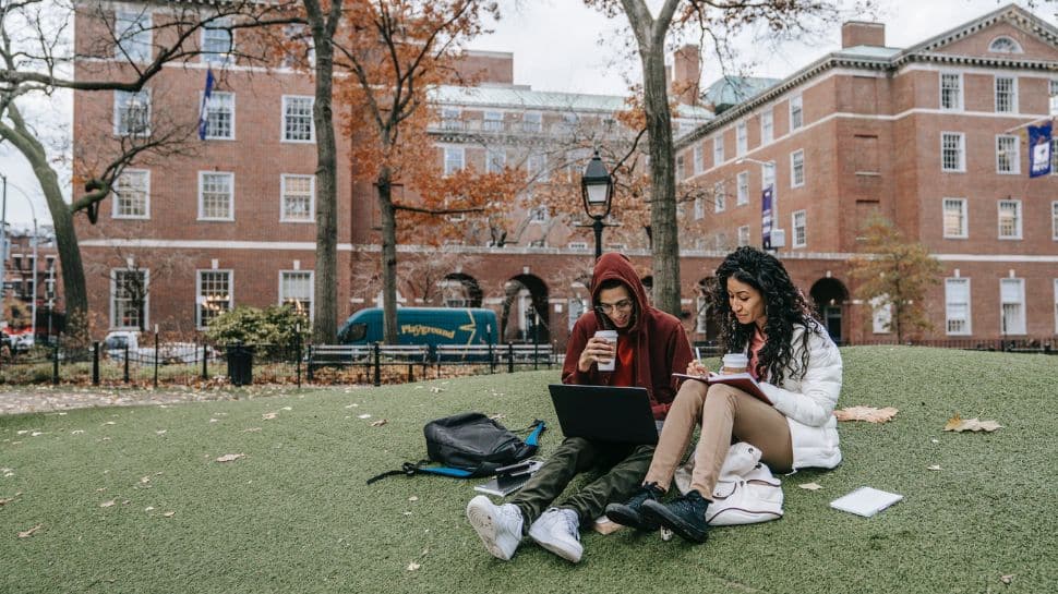 5 Tips To Keep In Mind While Entering College From School 