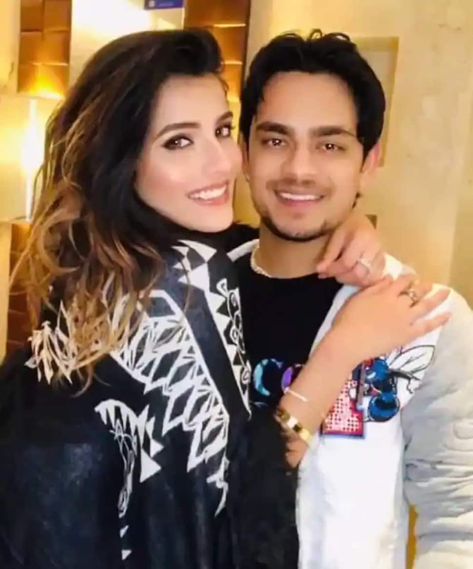 Ishan Kishan is rumoured to be dating super model Aditi Hundia. She is often seen cheering for Ishan Kishan during Mumbai Indians matches in the IPL over the last couple of seasons. (Source: Twitter)