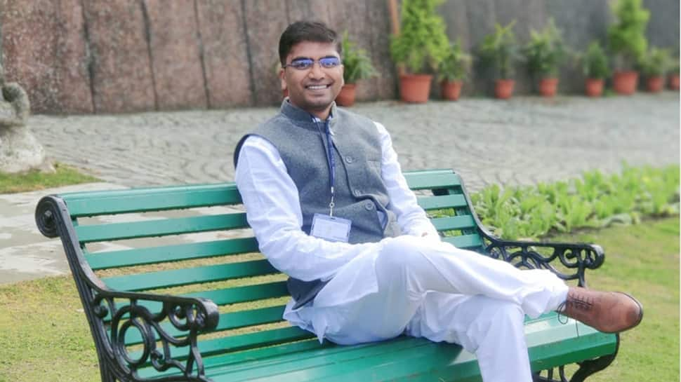 Chirag Tale &#039;Ujala&#039;: How A Lamp Dispels The Deepest Darkness Of An IAS Officer -  An Inspiring Story Of A Bihari Babu