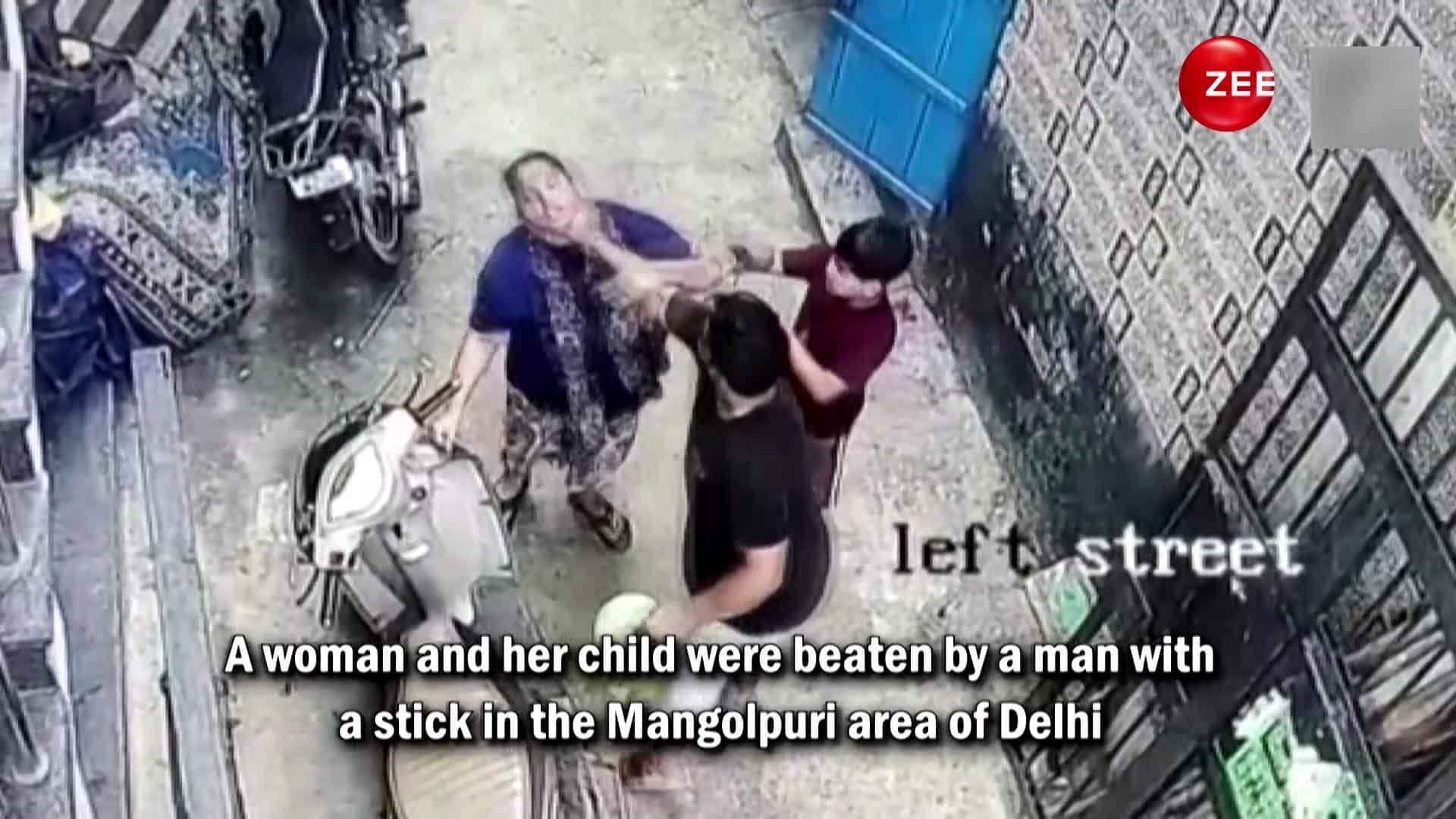 WATCH: Man Beats Woman And Her Child In Mangolpuri, Delhi | Zee News
