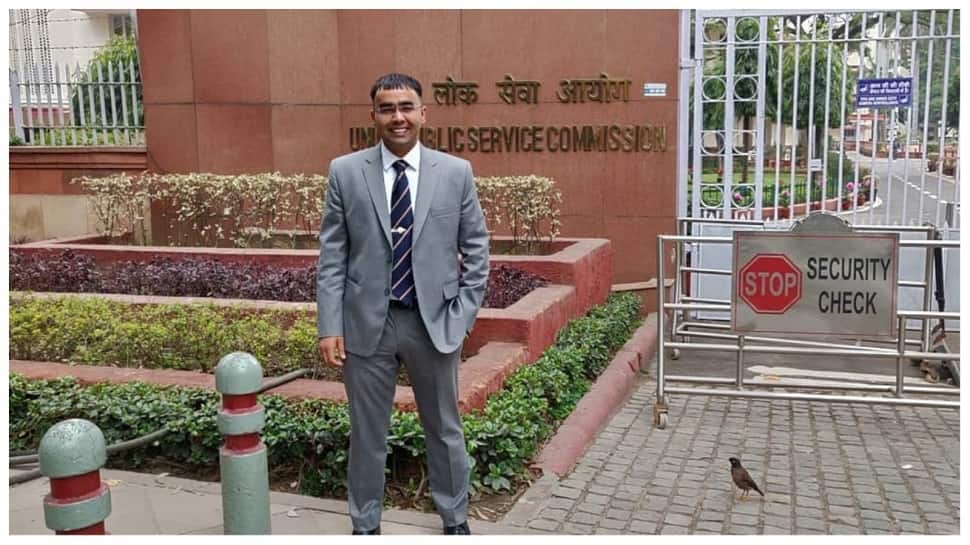 Impossible Itself Says I’m Possible: How A Rajasthani Man Lived Up To The Proverb And  Became An IPS Officer After Failing 30 Times