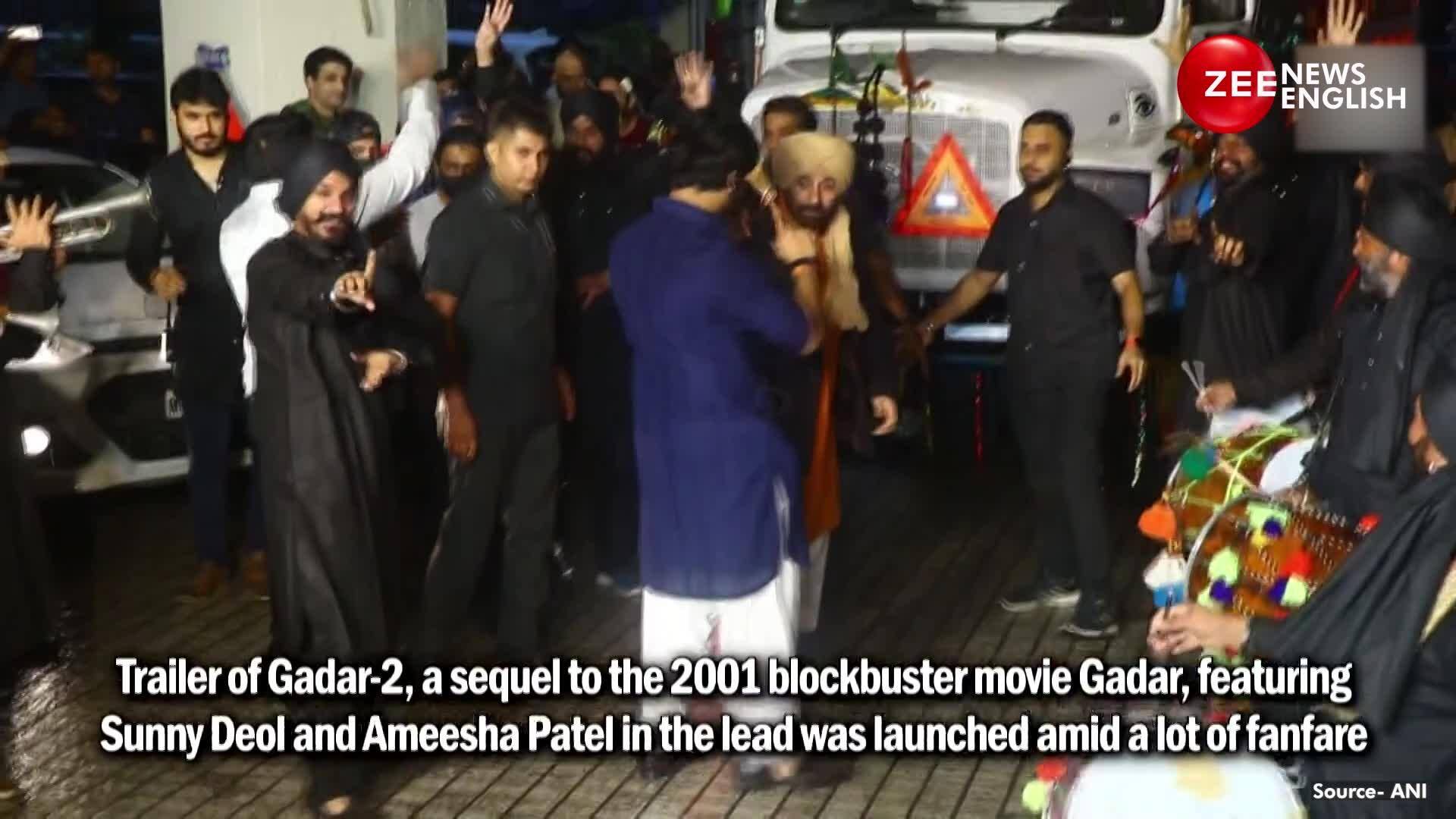 Gadar 2 Cast And Crew Attend The Premiere Of The Film s Trailer Zee News Gadar 2 Cast And Crew Attend The Premiere Of The Film s Trailer Zee News